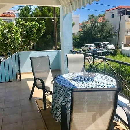 Apartment For 4 Or Pefkochori